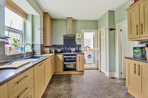 82 Randlesdown Road, Bellingham, London, SE6 3HB