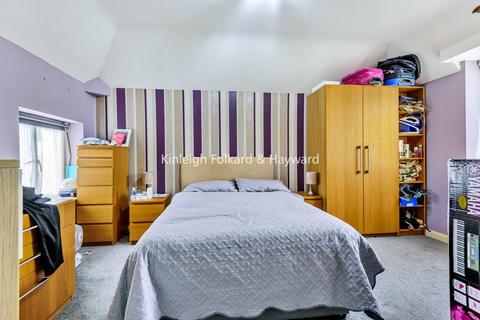 82 Randlesdown Road, Bellingham, London, SE6 3HB