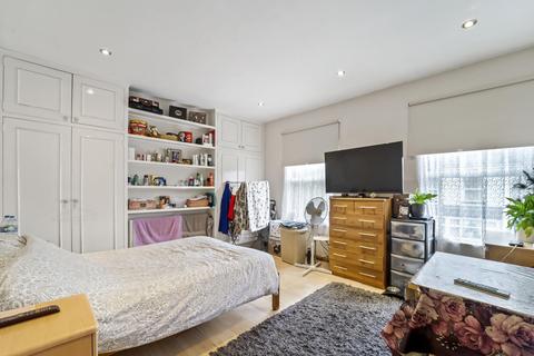 4 York Road, Brentford, TW8 0QP