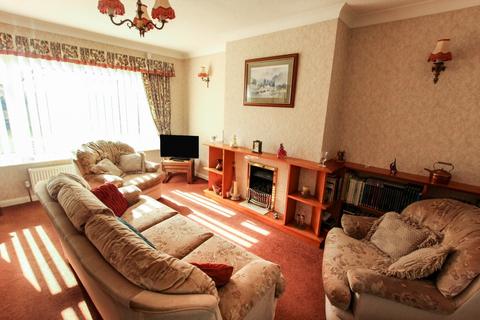 4 bedroom detached house for sale, Rhodfa Glenys, St Asaph, Denbighshire LL17 0DW