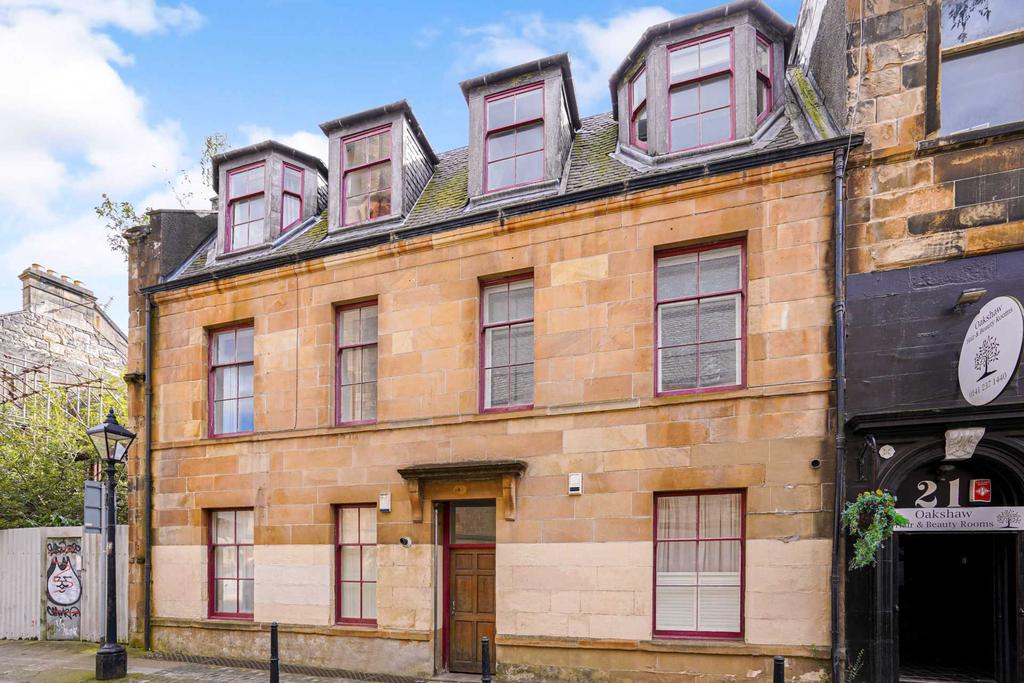 School Wynd, Paisley 2 bed flat £60,000
