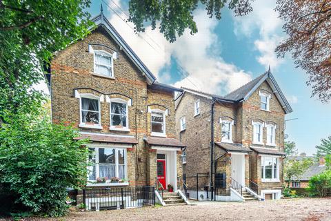 1 bedroom flat for sale, B, Dacre Gardens, Lewisham, SE13