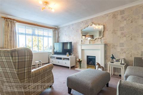 3 bedroom end of terrace house for sale - Torwood Road, Chadderton, Oldham, Greater Manchester, OL9