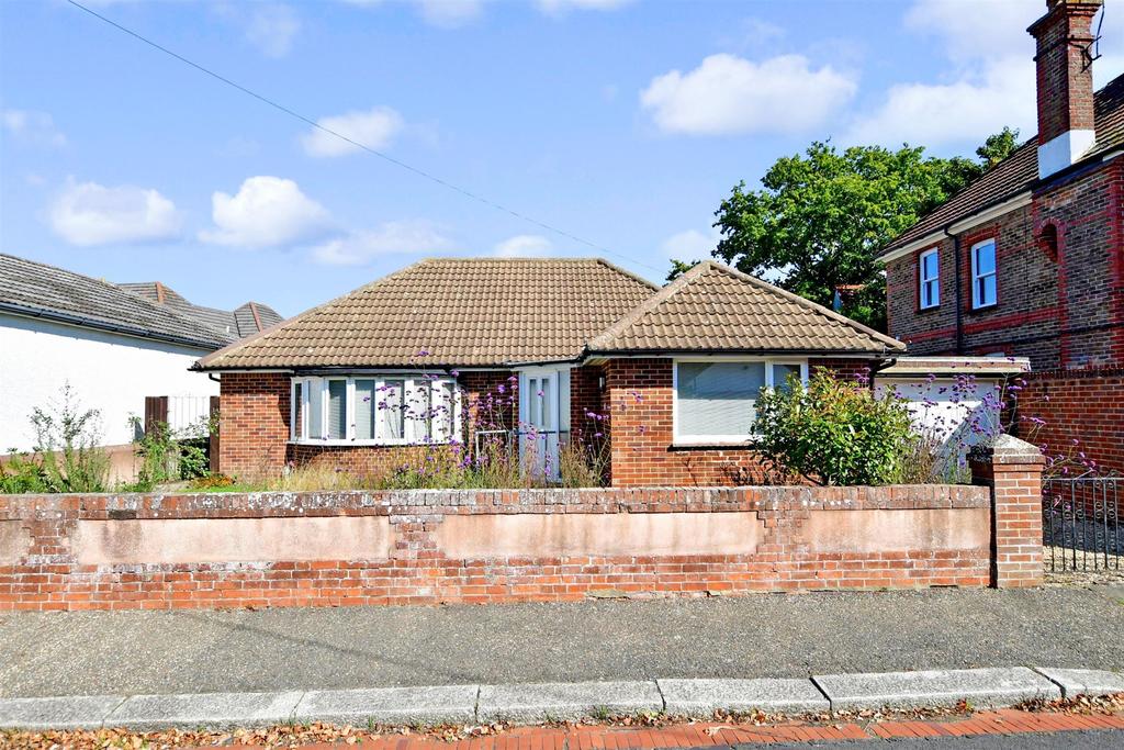 Normanton Avenue, Bognor Regis, West... 3 bed detached bungalow £375,000