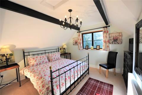 3 bedroom detached house to rent, Hosey Hill, Westerham, Kent, TN16