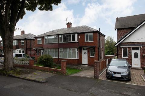 3 bedroom semi-detached house to rent - Merton Road, Prestwich