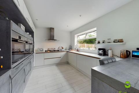 92 Axminster Crescent, Welling, DA16 1HF