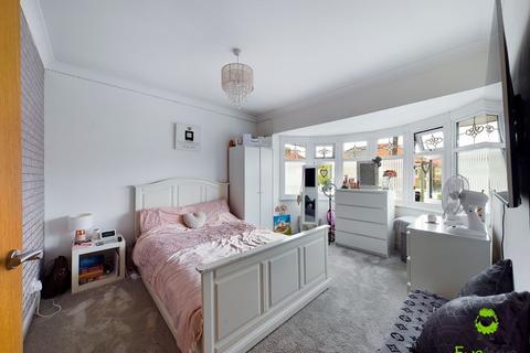 92 Axminster Crescent, Welling, DA16 1HF