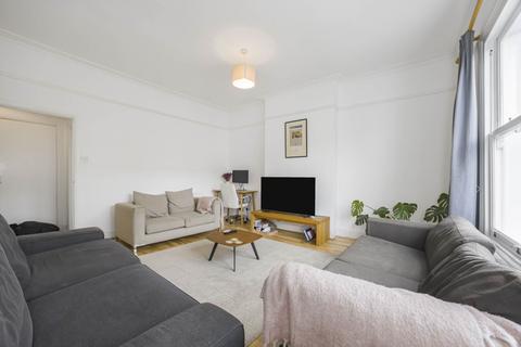 2 bedroom flat to rent, Queen Elizabeth Walk, Stoke Newington, N16