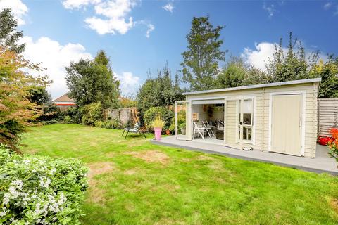 30 Bramble Road, Hatfield, AL10 9SA