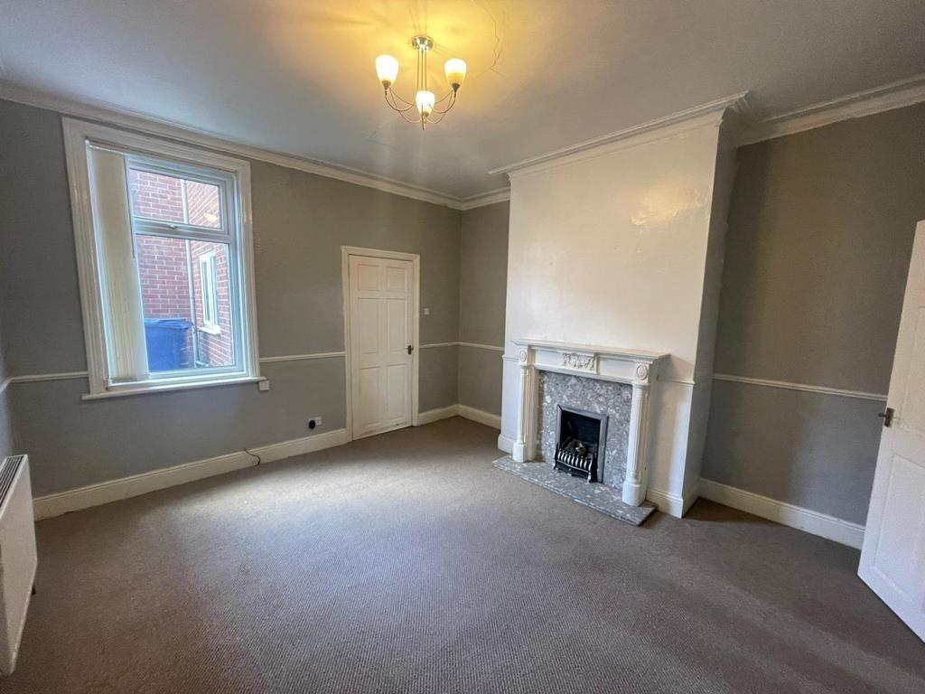 South Frederick Street, South... 2 bed flat £475 pcm (£110 pw)