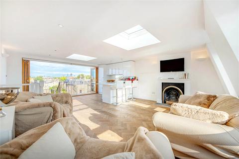 Flat B, 35 Waldemar Avenue, London, SW6 5LB