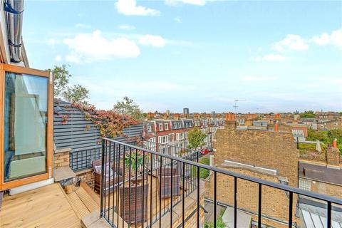 Flat B, 35 Waldemar Avenue, London, SW6 5LB