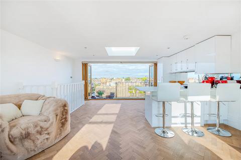 Flat B, 35 Waldemar Avenue, London, SW6 5LB