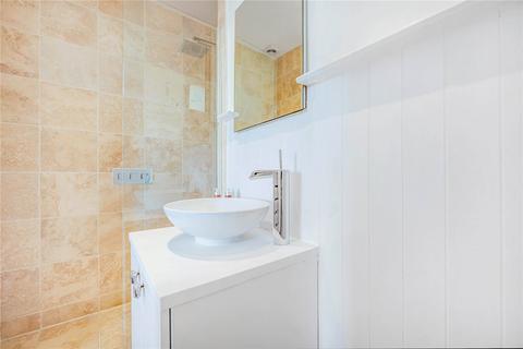 Flat B, 35 Waldemar Avenue, London, SW6 5LB