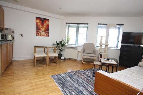 2 bedroom flat for sale - Southwark Park Road, SE16