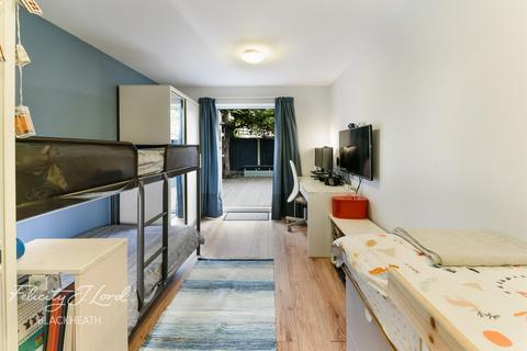 Flat 1, 37 Ravine Grove, London, SE18 2ND
