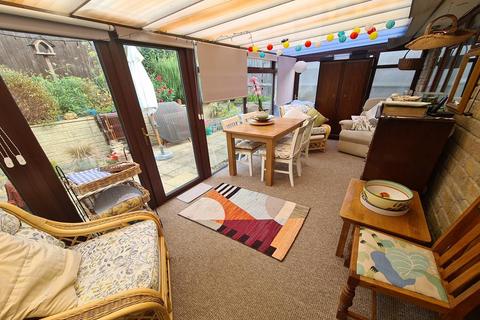 Tandridge Ashlands Road, Crewkerne, TA18 7BP