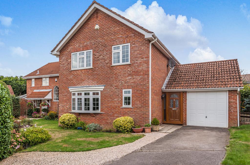 Russet Close, Swanmore, Southampton, Hampshire, SO32 4 bed detached