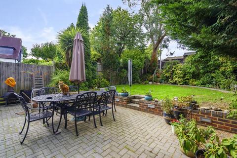 16 Station Hill, Bromley, BR2 7DJ