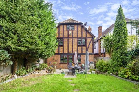 16 Station Hill, Bromley, BR2 7DJ