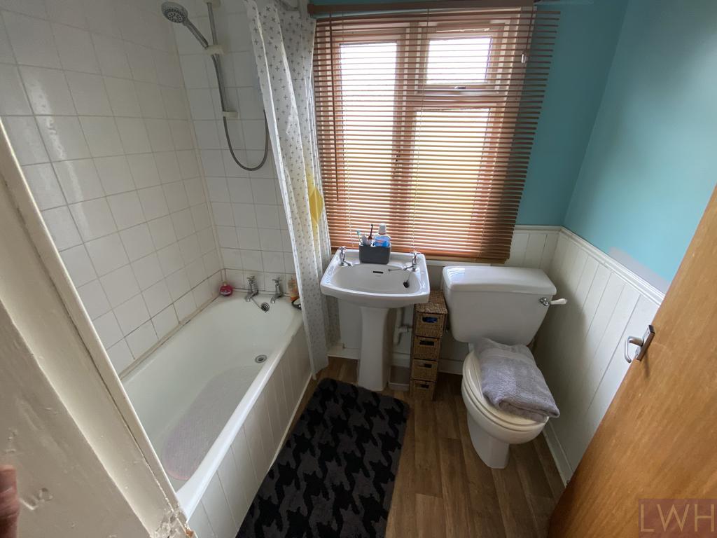 Wave Crest Bathroom