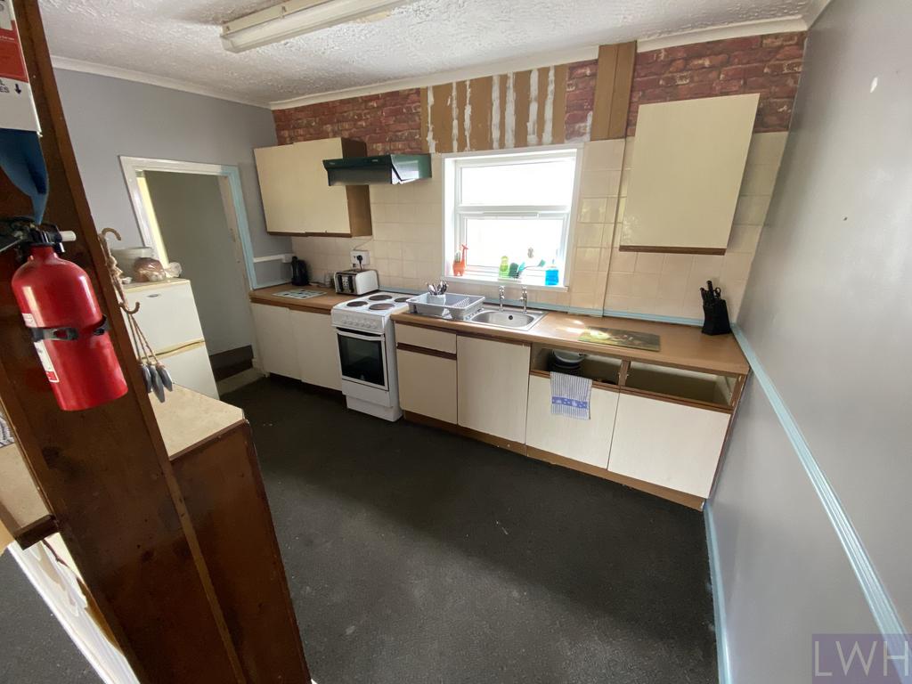 Wave Crest Kitchen
