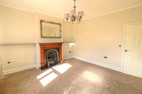 4 bedroom end of terrace house for sale - Calder Terrace, Burnley Road, Mytholmroyd, Hebden Bridge