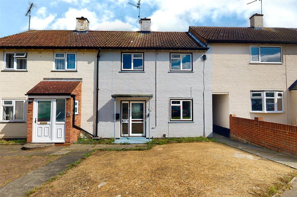 Redgrave Road, Basildon, Essex, SS16 2 bed terraced house for sale £