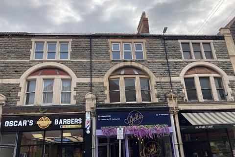 3 bedroom flat to rent - Holton Road, Barry, The Vale Of Glamorgan. CF63 4HE