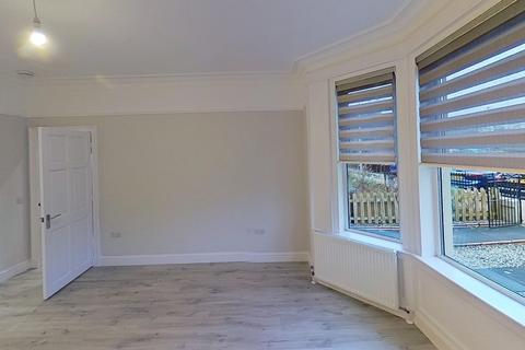 3 bedroom house to rent, Roseburn Crescent, Edinburgh, EH12