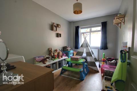 Flat 2, 1 Boxley Road, Chatham, ME5 9LF
