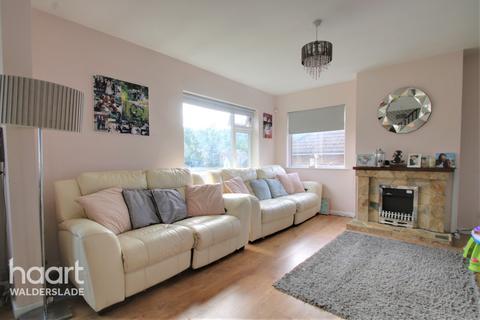 Flat 2, 1 Boxley Road, Chatham, ME5 9LF