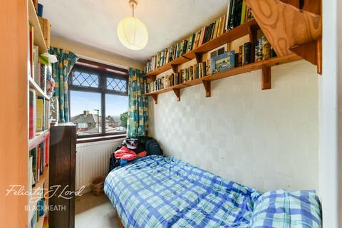 26 Kinlet Road, London, SE18 3BY
