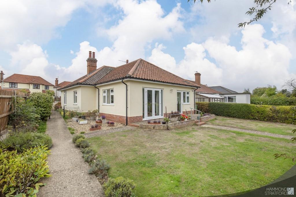 Intwood Road, Cringleford 3 bed detached bungalow £475,000
