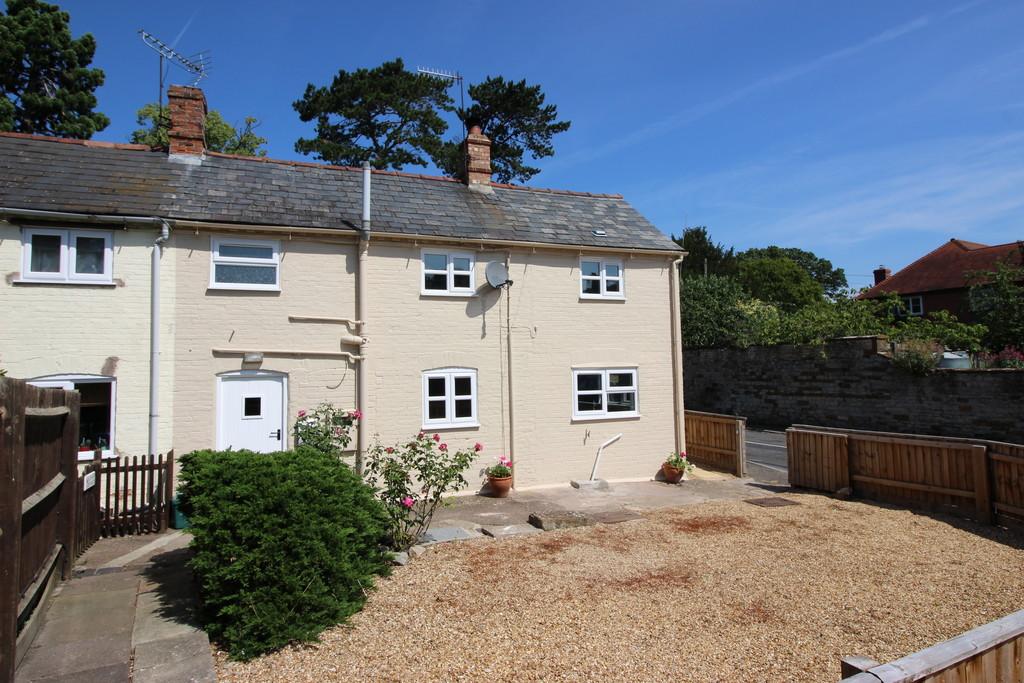 Tysoe Road, Little 2 bed cottage £925 pcm (£213 pw)