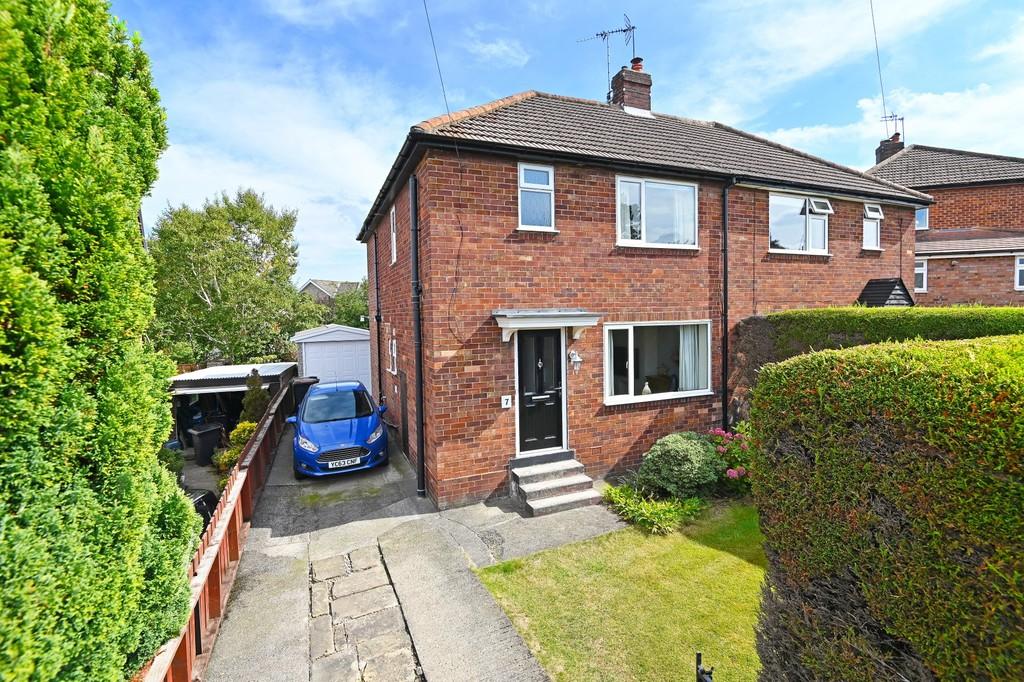 Hill Top Close, Harrogate 3 bed semidetached house £295,000