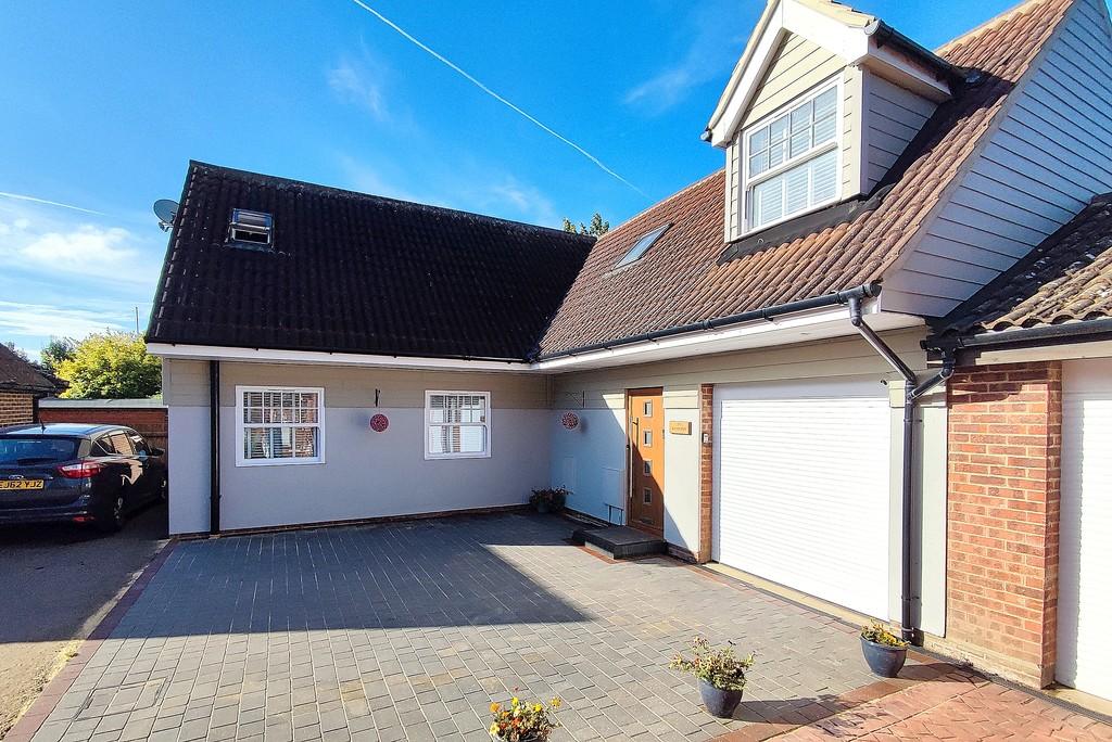 Westland, Martlesham Heath, Ipswich... 4 bed chalet £625,000