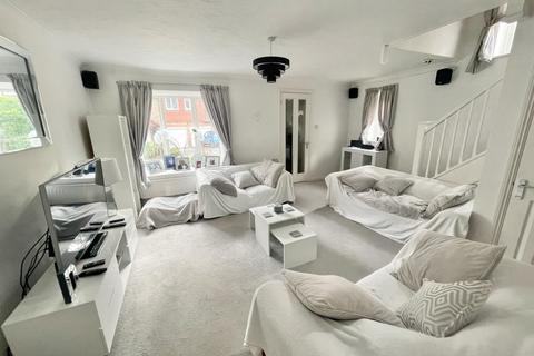 12 Amber Hill, Camberley, GU15 1EB