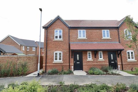 3 bedroom semi-detached house for sale - Creasy Drive, Lincoln