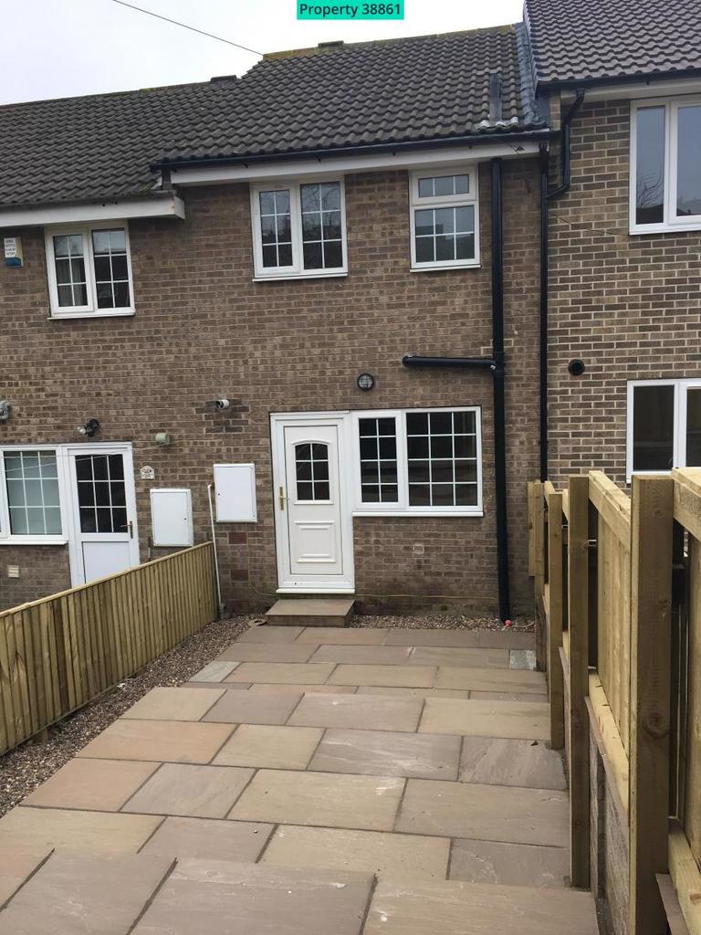 Shelley Walk, Stanley, Wakefield, WF3... 2 bed terraced house £750