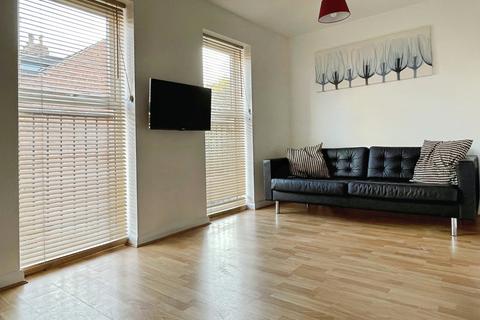 3 bedroom townhouse to rent, Longford Street, Derby, DE22