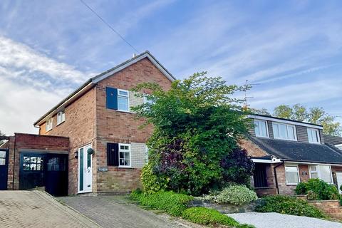 3 bedroom detached house for sale - Daventry Road, Norton, NN11 2ND