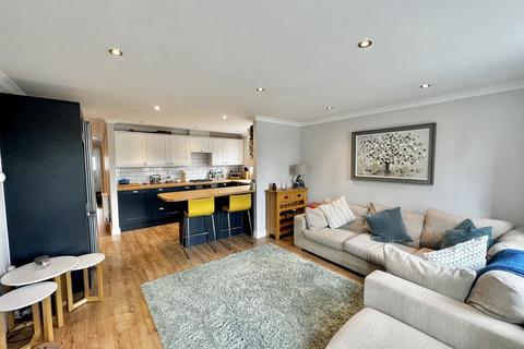 undefined, Walnut Court, Radcliffe-on-trent, Nottingham