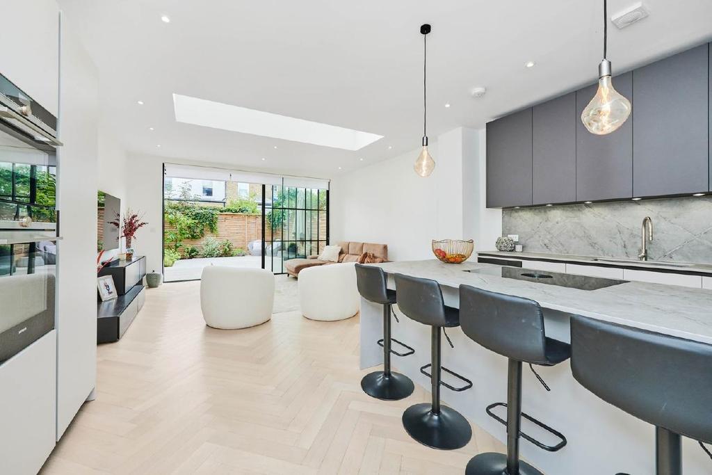 Braemar Avenue, Wimbledon Park 4 bed terraced house £1,375,000