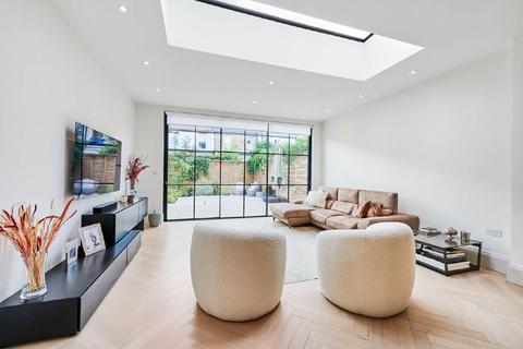 55 Braemar Avenue, London, SW19 8AY