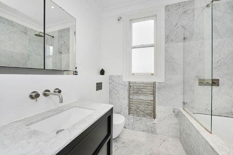55 Braemar Avenue, London, SW19 8AY