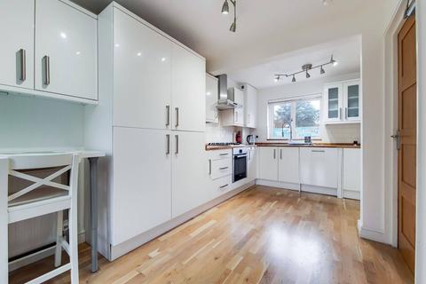 29 Remington Road, London, E6 5SW