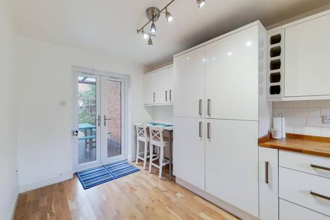 29 Remington Road, London, E6 5SW