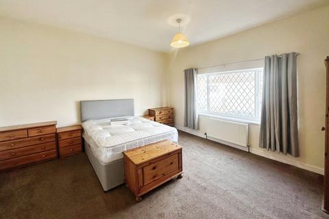 undefined, Manchester Road, Little Hulton, M38